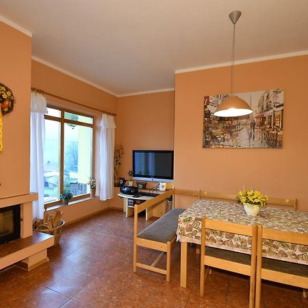 Apartman U Sarky Valaská Εξωτερικό φωτογραφία
