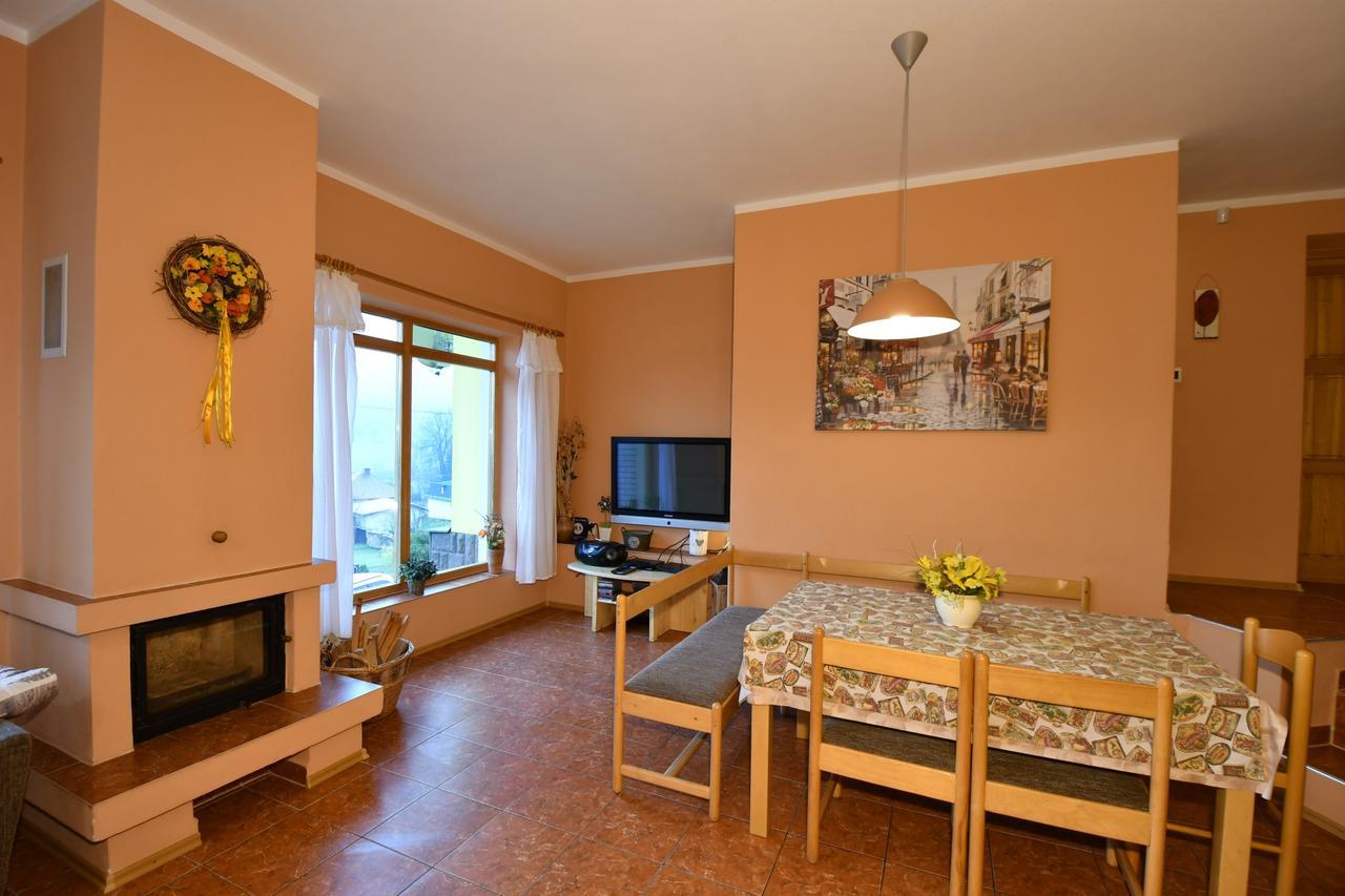 Apartman U Sarky Valaská Εξωτερικό φωτογραφία
